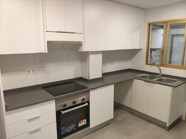 Appartement avec balcon à louer à Sedaví