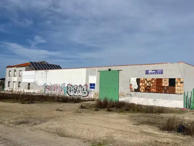 Industriegebäude zur Miete in Avenida del V Centenario de Isabel la Católica 16B, imagen 3