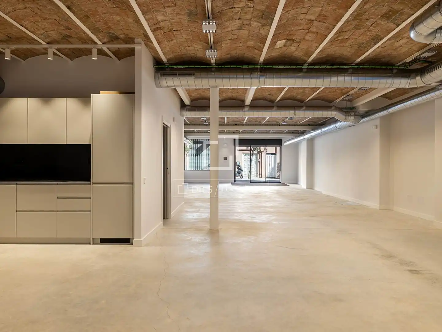 Loft zum Verkauf in Barcelona mit Klimaanlage und Heizung