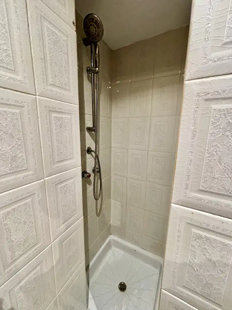 Badezimmer von Maisonette zum Verkauf in Pinto mit Klimaanlage, Heizung und Parkett
