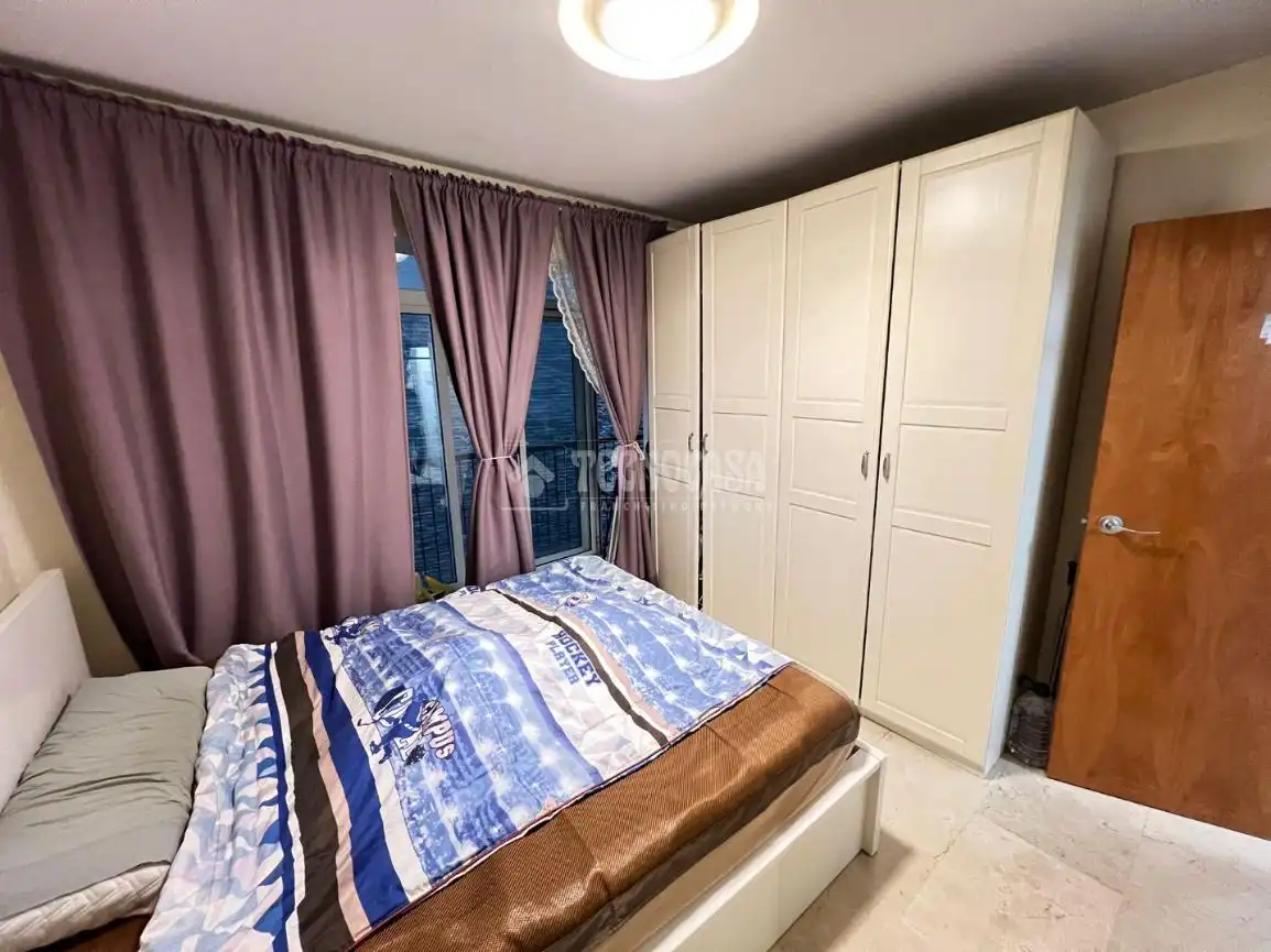 Habitación de Piso en venta en Barcelona con Aire acondicionado y Balcón