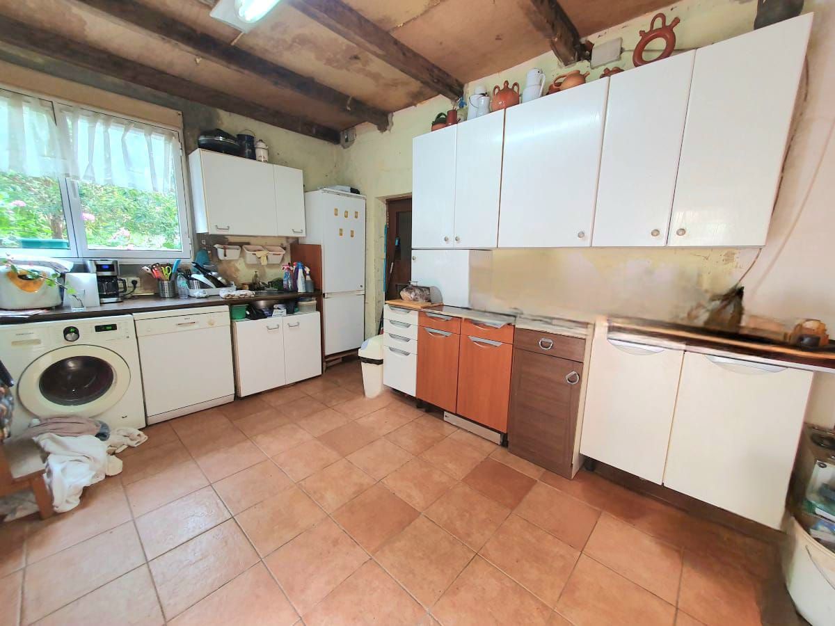 Cuina de Casa o xalet en venda en Belmonte de Miranda amb Traster