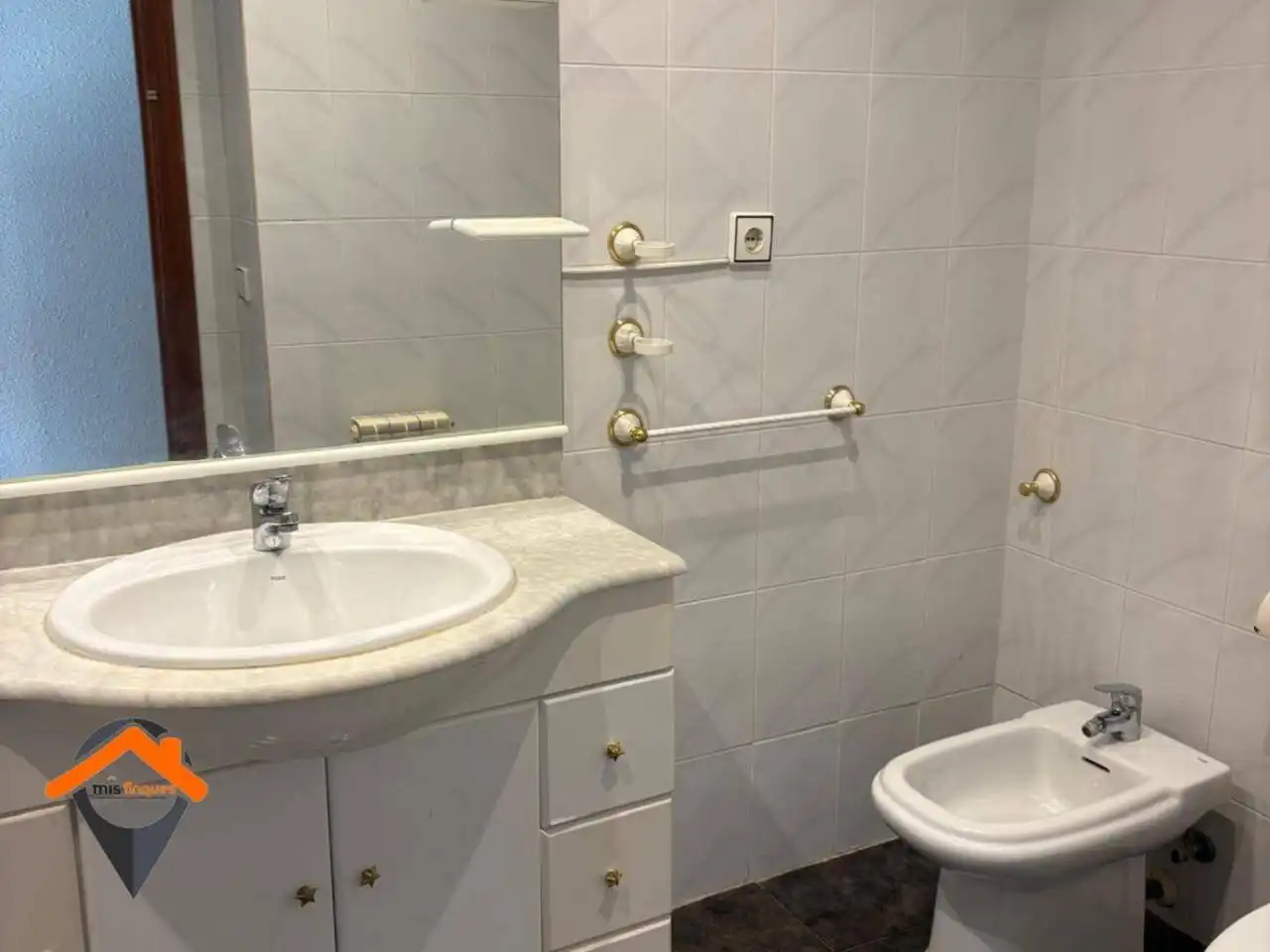 Bany de Pis en venda en Sabadell amb Calefacció i Balcó