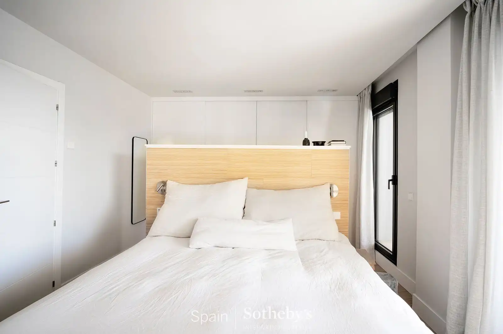 Habitación de Apartamento en venta en Las Rozas de Madrid con Aire acondicionado, Calefacción y Jardín privado