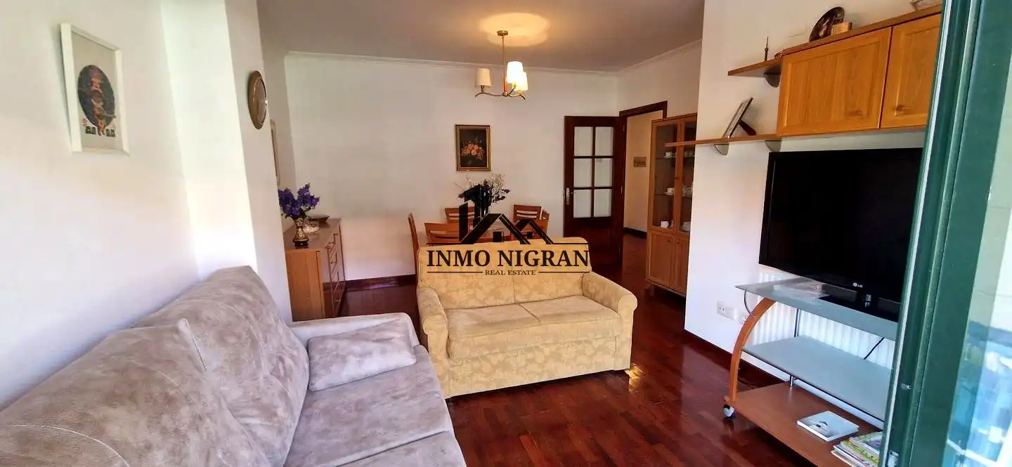 Wohnzimmer von Wohnung zur Miete in Nigrán mit Terrasse und Möbliert