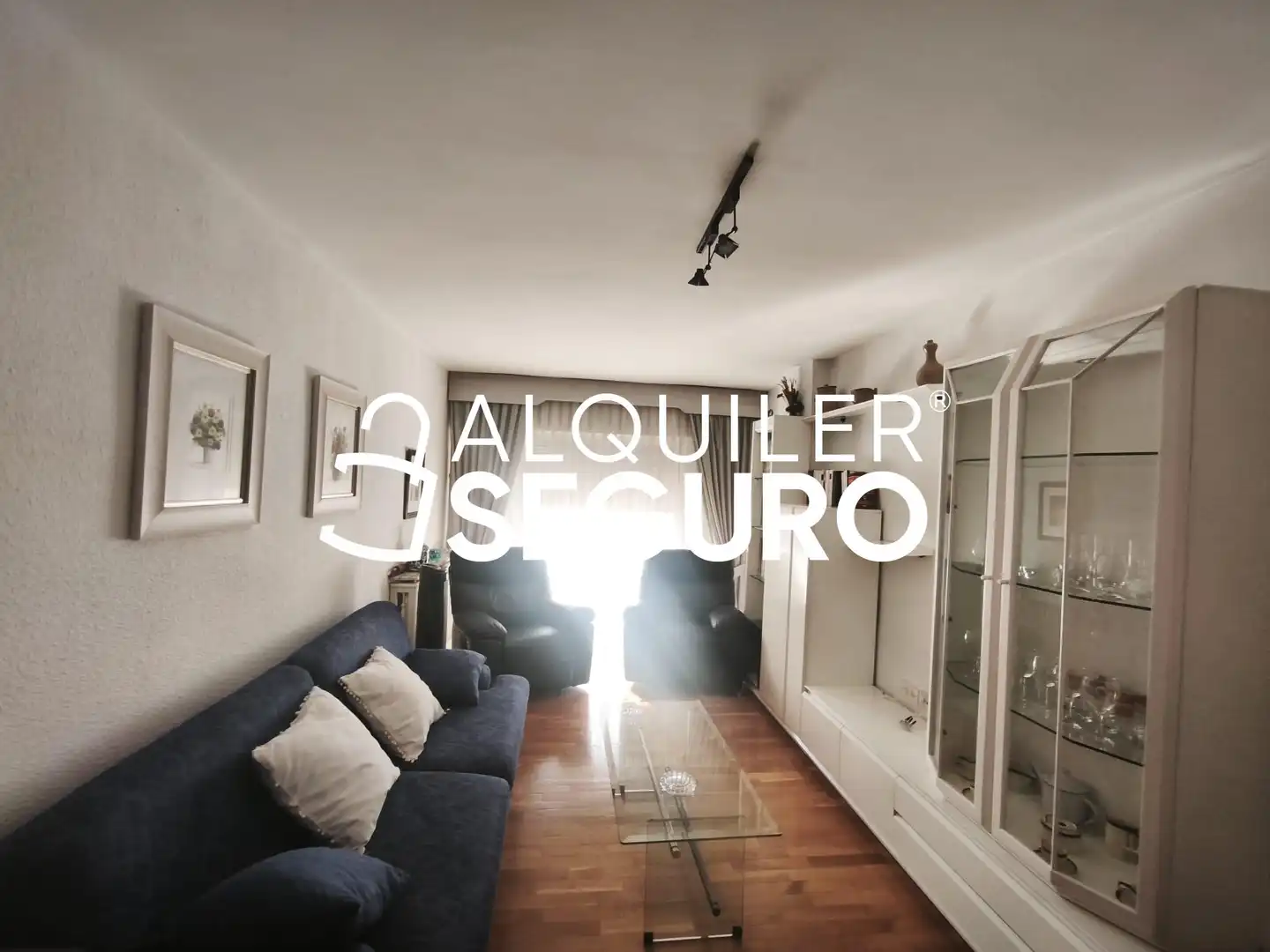 Living room of Flat for rent in Zaragoza  with Heating, Terrace and Furnished
