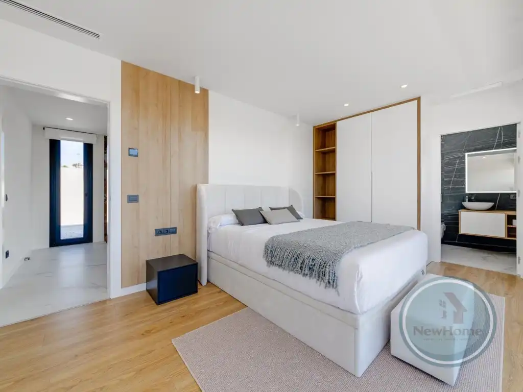 Casa o chalet en venta en Calle Pico Del Puig Campana, Rojales