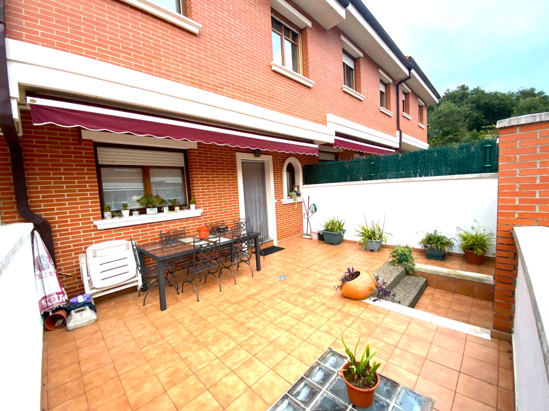 Terrassa de Casa adosada en venda en Castro-Urdiales amb Calefacció, Parquet i Terrassa