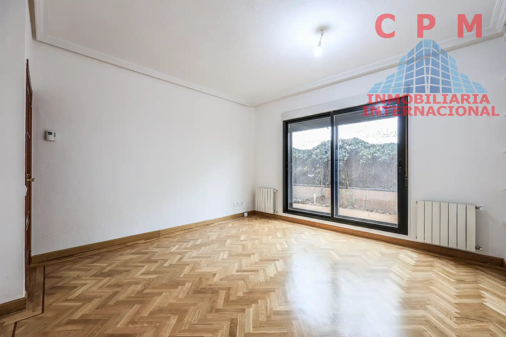 Schlafzimmer von Wohnung zur Miete in  Madrid Capital mit Klimaanlage, Heizung und Parkett