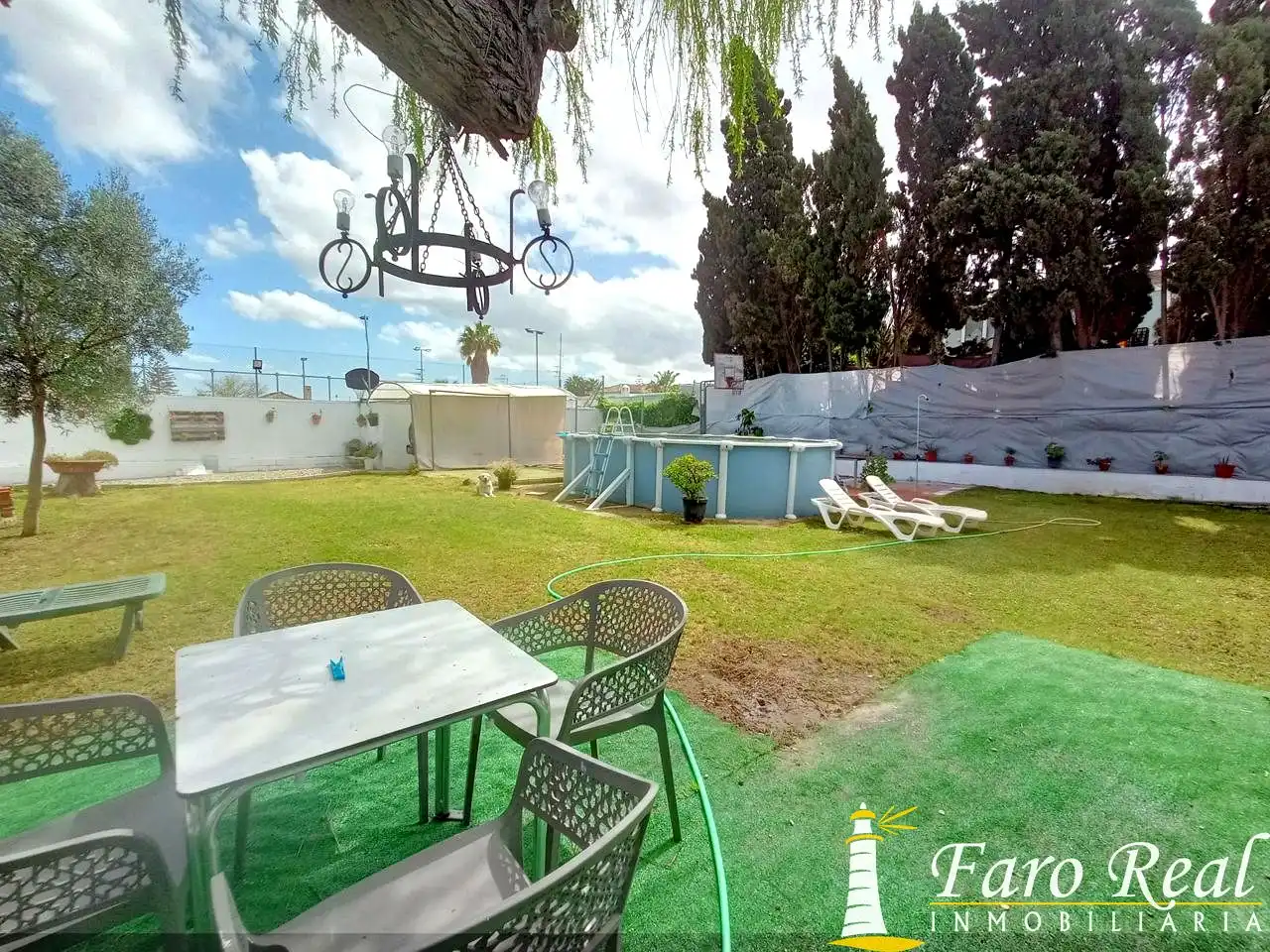 Jardín de Finca rústica de alquiler en Sanlúcar de Barrameda con Aire acondicionado, Jardín privado y Piscina