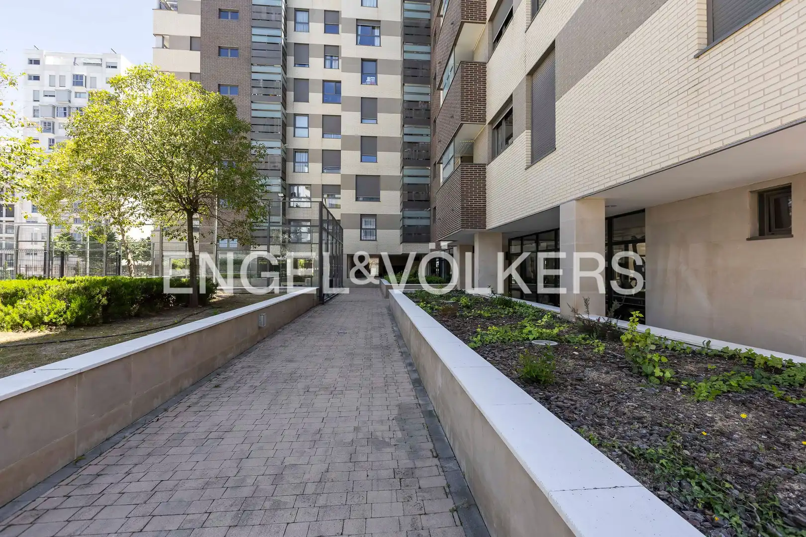 Terraza de Piso en venta en Madrid con Aire acondicionado, Calefacción y Piscina