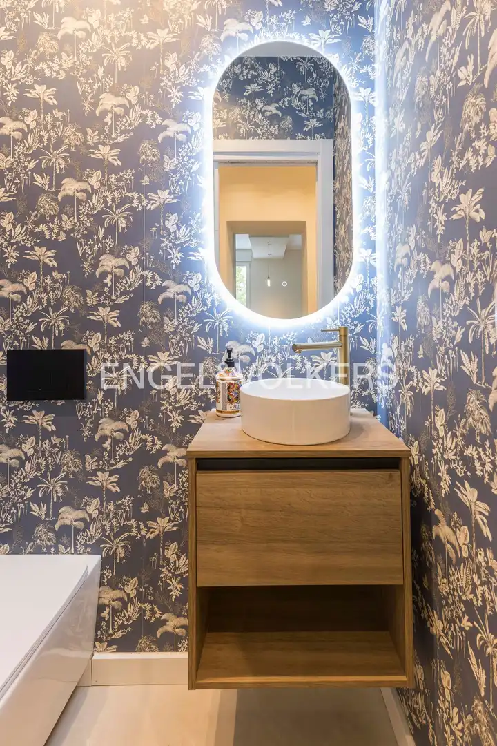 Bathroom of Flat for sale in Madrid  with Air Conditioner, Heating and Parquet flooring