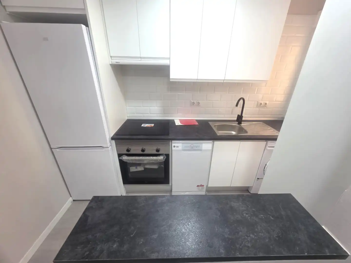 Kitchen of Flat for sale in Madrid  with Heating, Oven and Washing machine