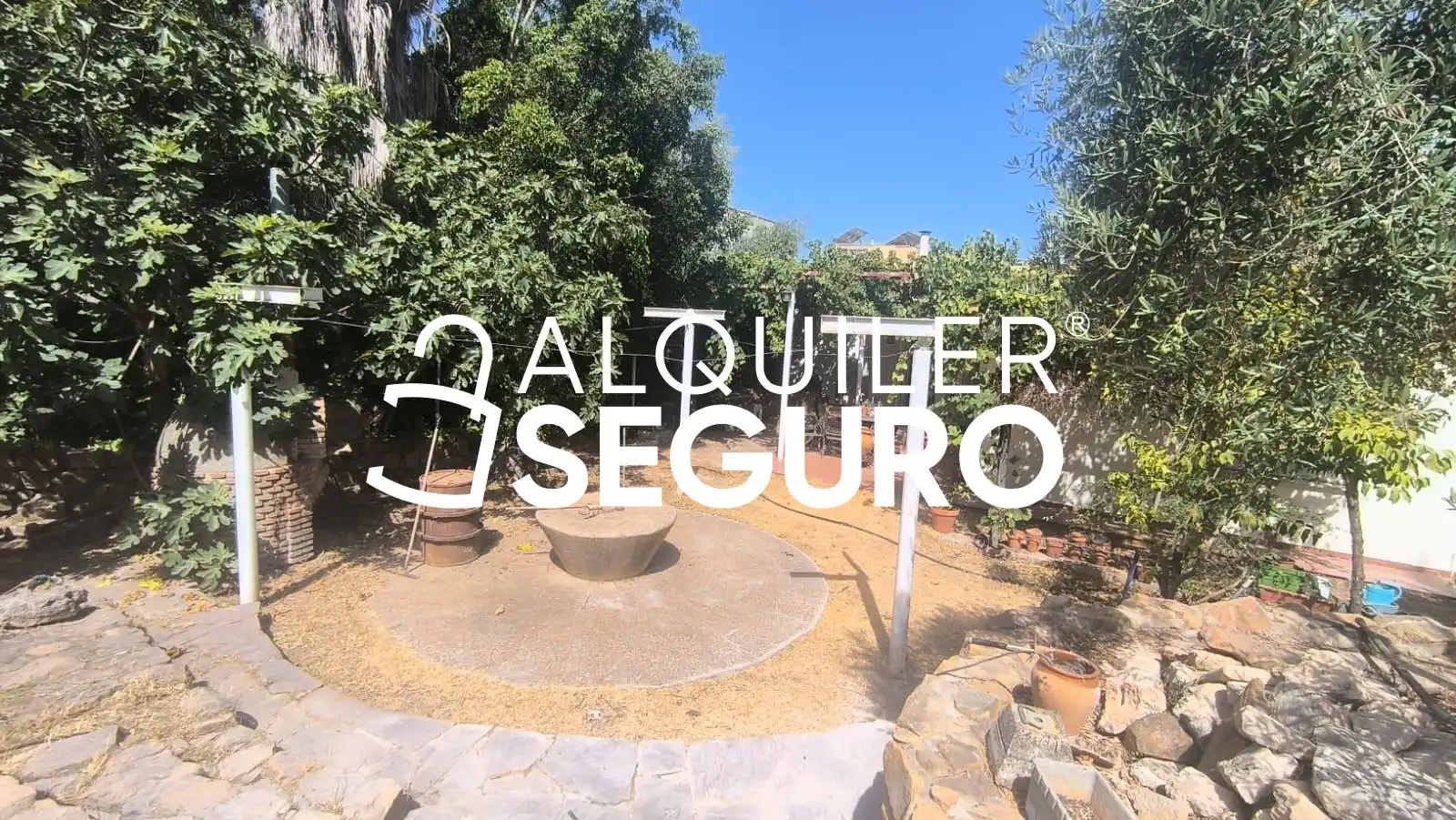 Casa o chalet de alquiler en Almensilla con Trastero, Piscina y Amueblado
