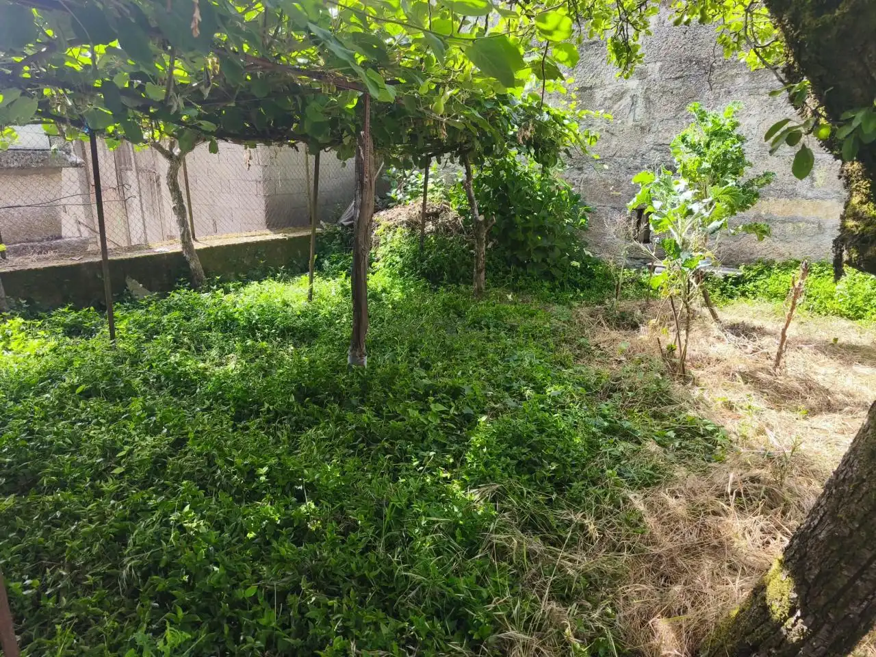 Casa o xalet en venda en Xunqueira de Ambía amb Calefacció, Jardí privat i Moblat