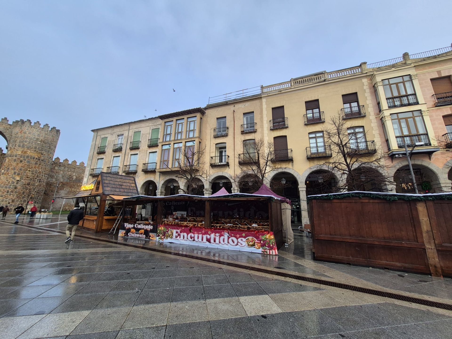 Vista exterior de Pis de lloguer en Ávila Capital amb Calefacció i Moblat
