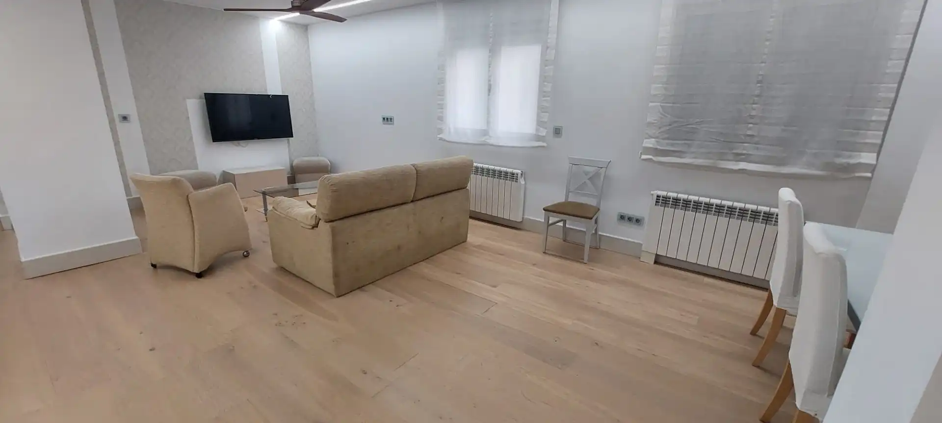 Sala d'estar de Apartament de lloguer en Murcia amb Aire condicionat, Calefacció i Moblat