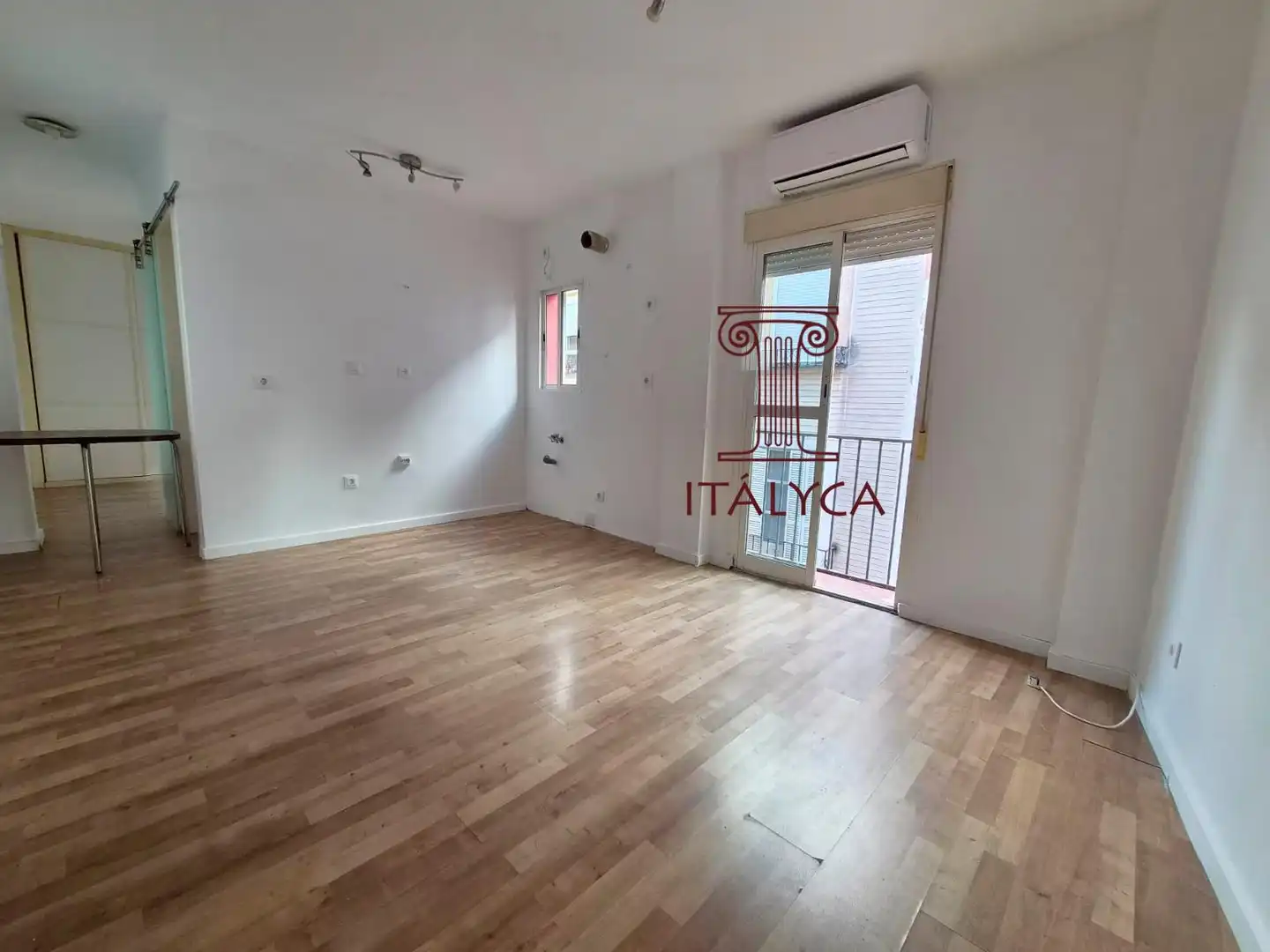 Sala d'estar de Apartament en venda en Sevilla amb Aire condicionat, Calefacció i Balcó