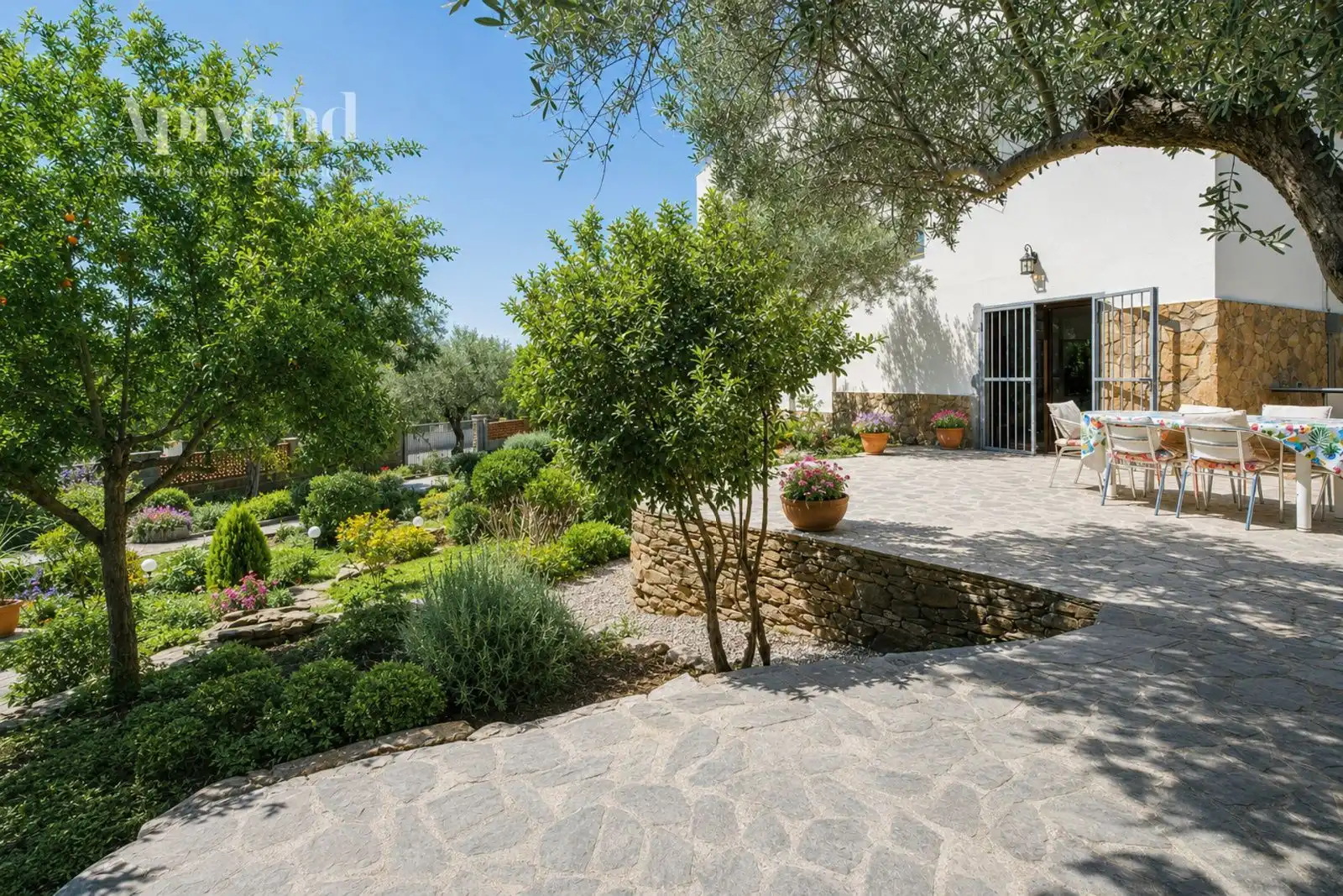 Garden of Houses for sale in Roses  with Air Conditioner, Heating and Private garden