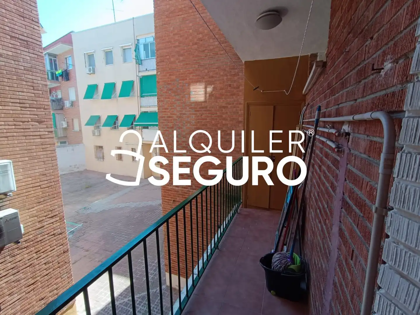 Exterior view of Flat for rent in Getafe  with Air Conditioner, Heating and Terrace