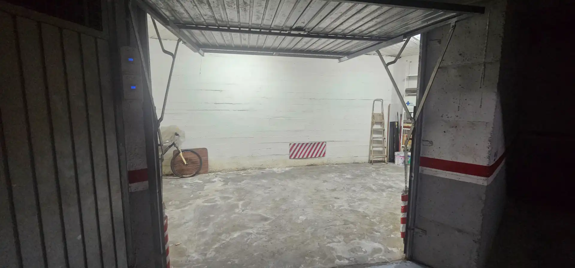 Einzelparkplatz mit Aufzug zum Verkauf in Carrer de Valls 19, imagen 9