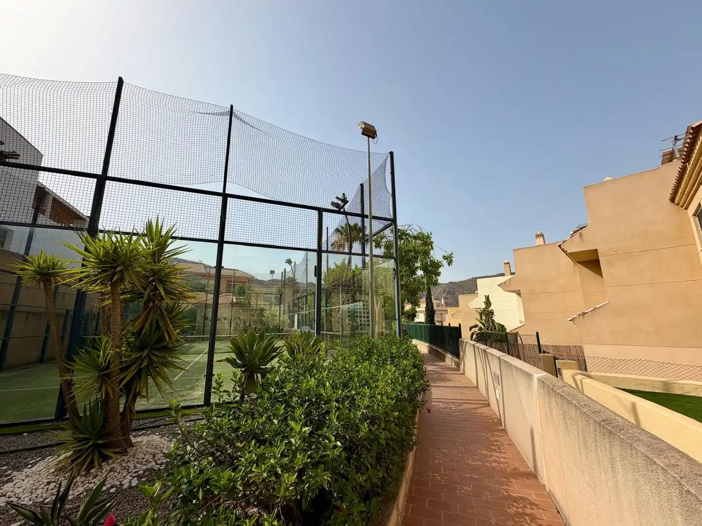 Jardí de Casa adosada en venda en Vícar amb Terrassa, Traster i Piscina comunitària