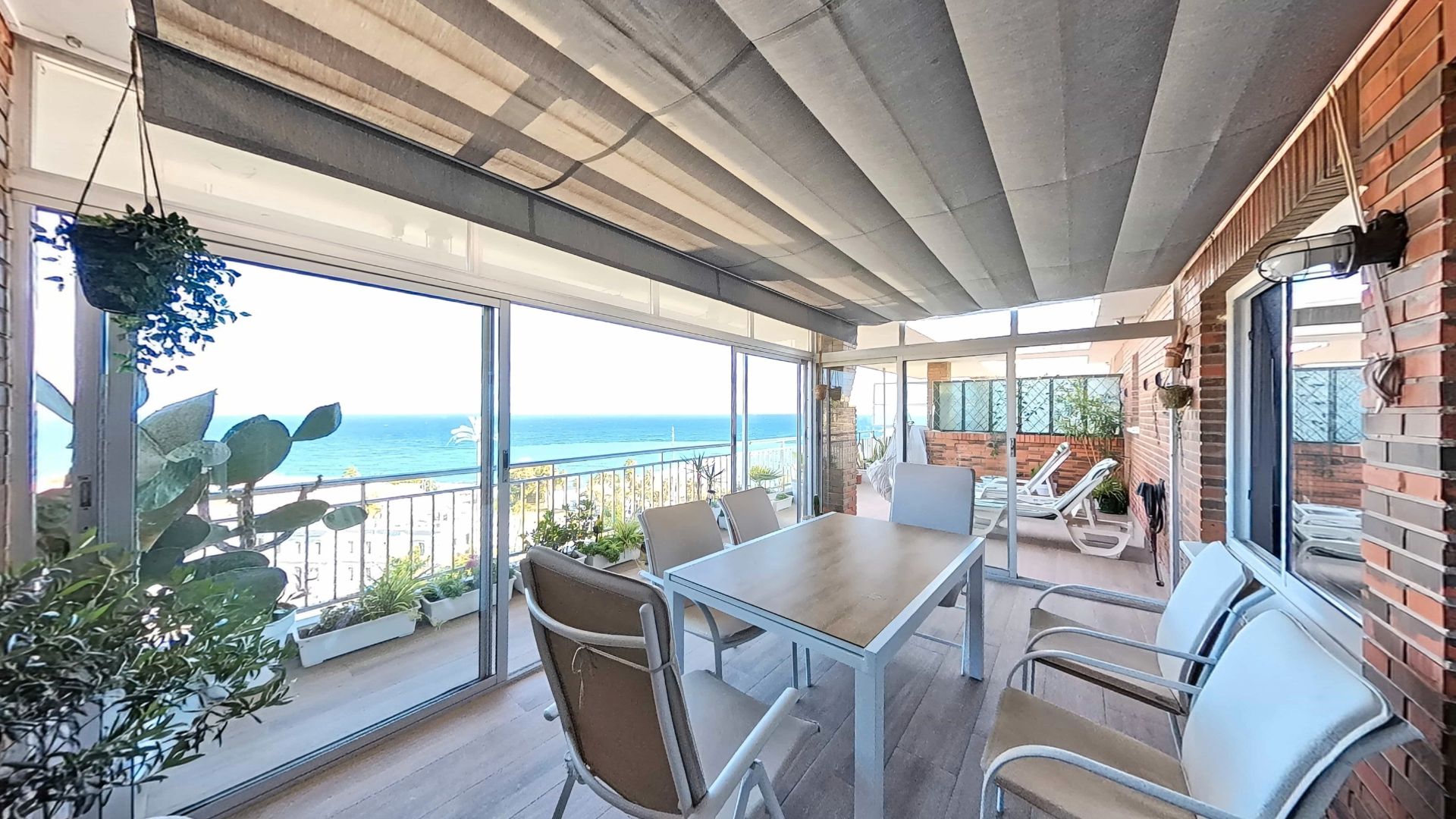 Terrace of Attic for sale in Alicante / Alacant  with Air Conditioner, Terrace and Oven