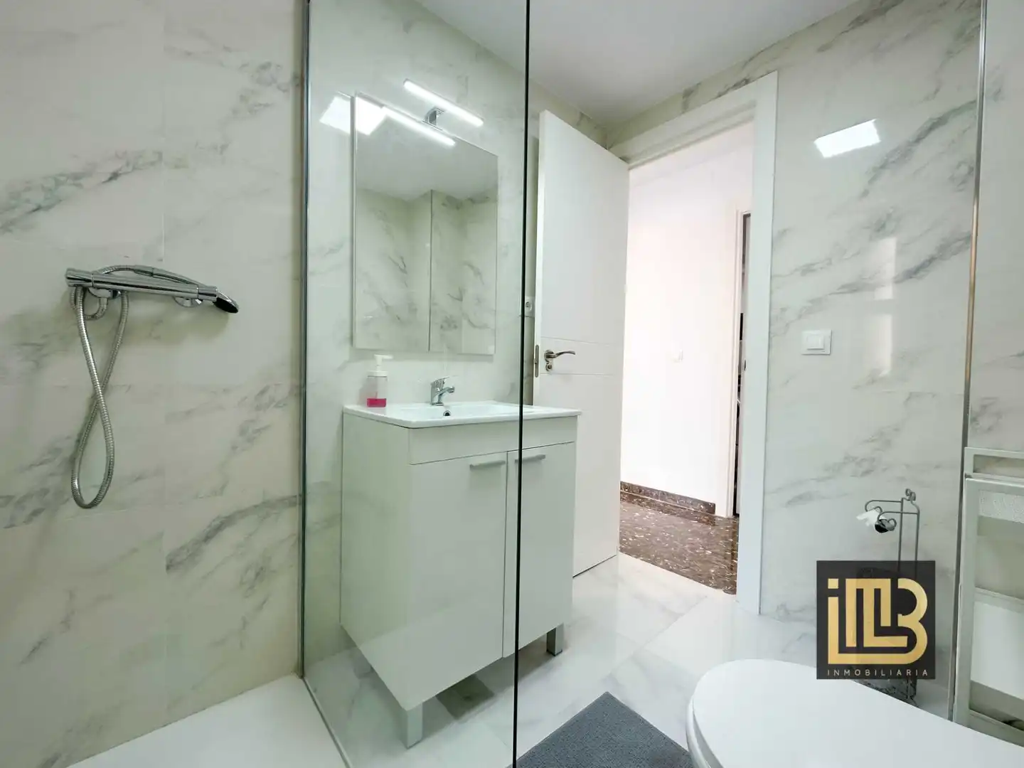 Baño de Piso de alquiler en Málaga con Aire acondicionado, Trastero y Amueblado