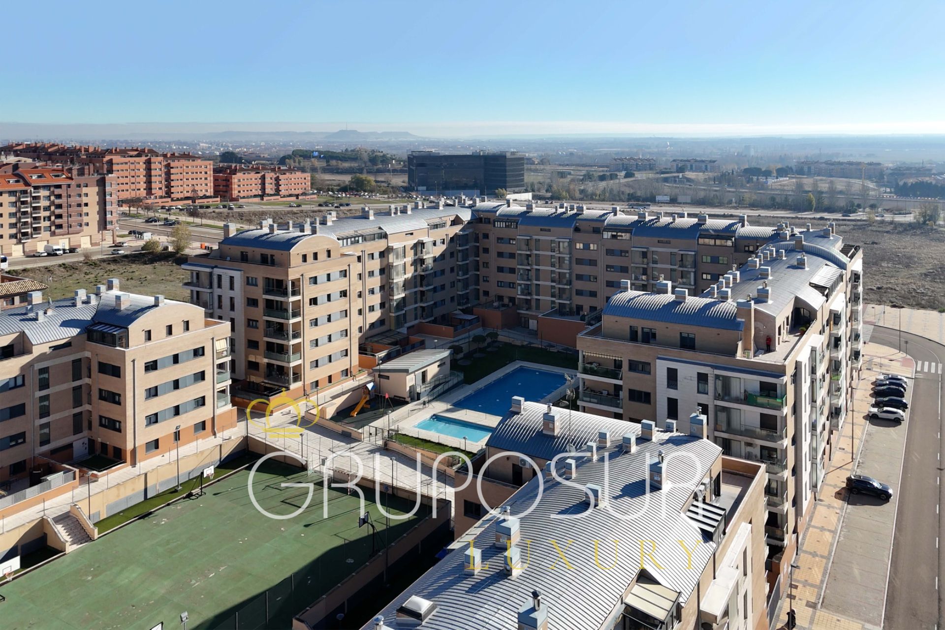 Swimming pool of Attic for sale in Arroyo de la Encomienda  with Heating, Parquet flooring and Terrace