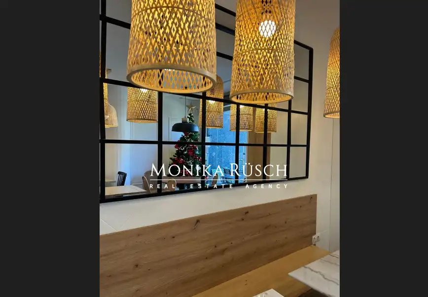 Business premises for transfer in Castell - Poble Vell, imagen 3