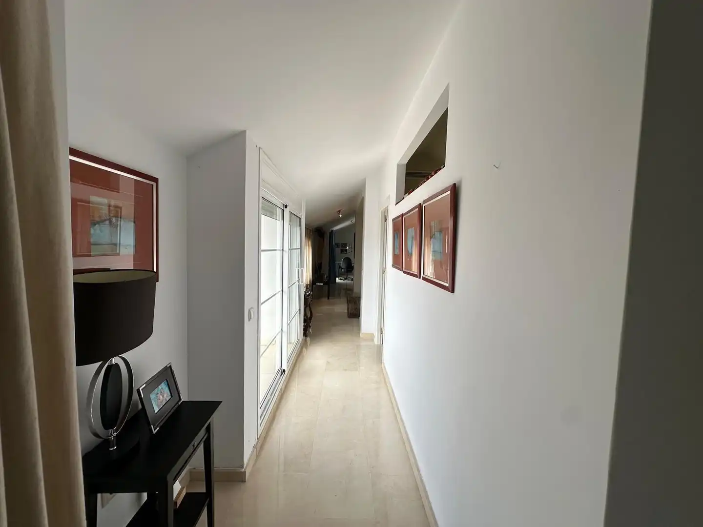 Maisonette zum Verkauf in Sotogrande mit Klimaanlage, Terrasse und Abstellraum