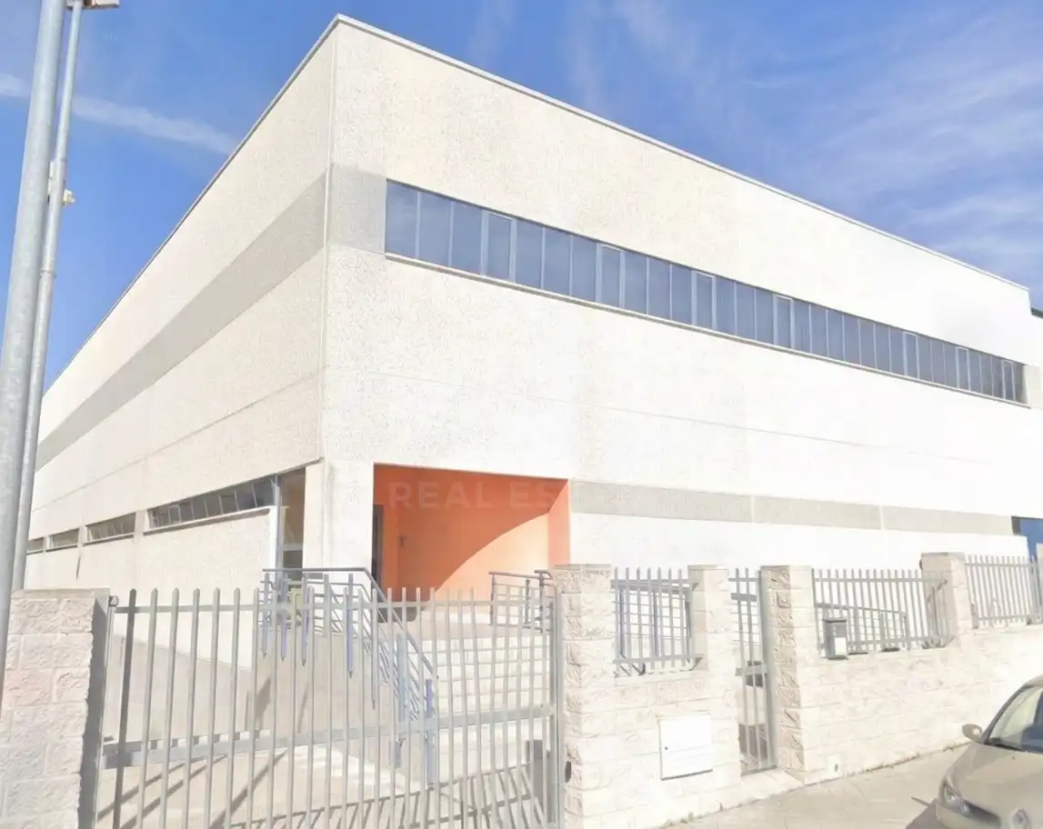 Exterior view of Buildings for sale in Alcorcón