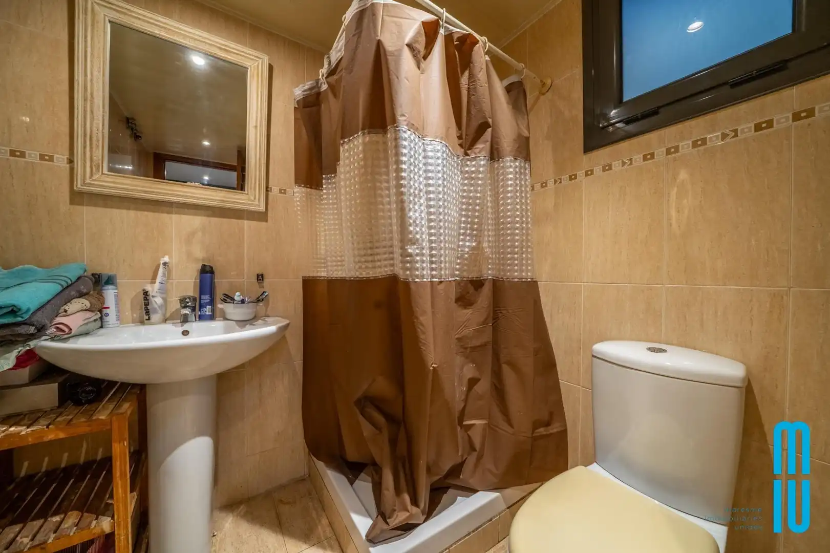 Baño de Piso en venta en Pineda de Mar con Calefacción, Terraza y Balcón