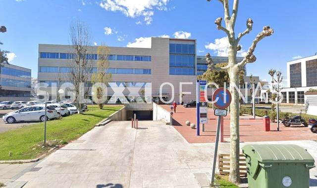Oficina en Alquiler en Carrer de la Selva en Zona Industrial