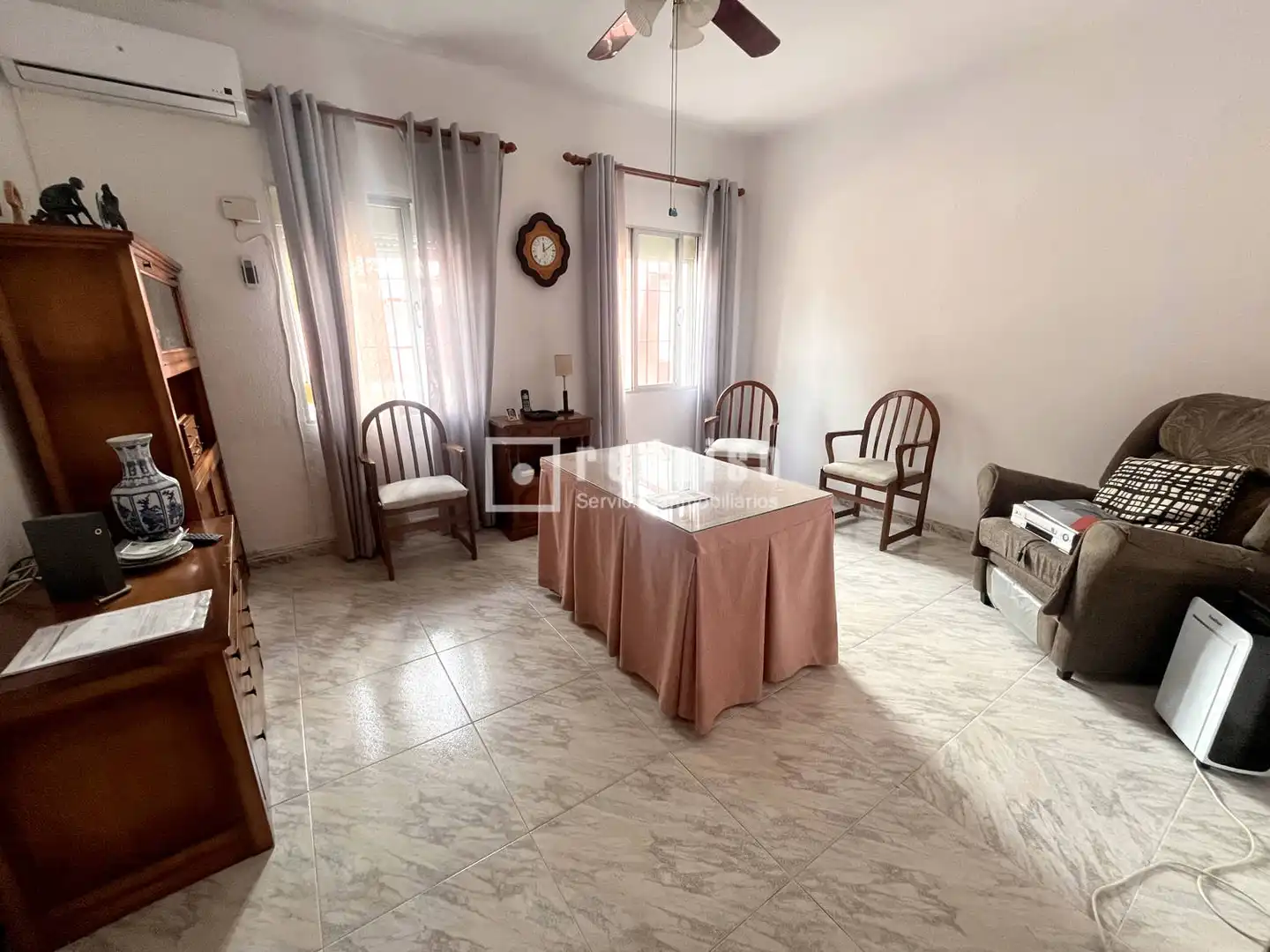 Vista exterior de Piso en venta en Sevilla