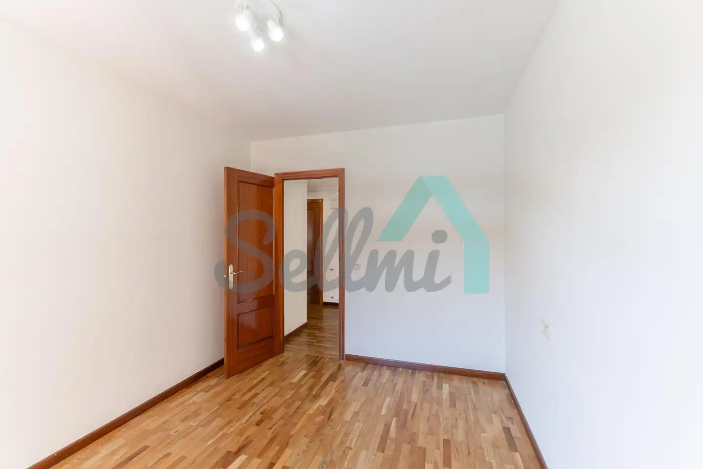 Schlafzimmer von Wohnung zum Verkauf in Oviedo  mit Heizung, Parkett und Terrasse