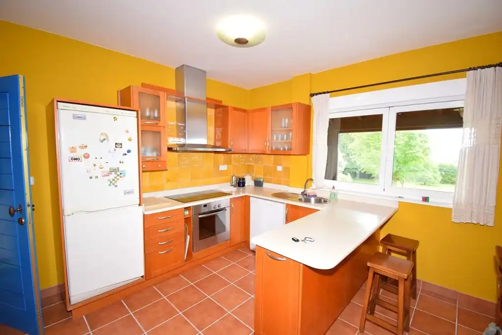 Kitchen of Houses for sale in Miño  with Heating, Parquet flooring and Storage room