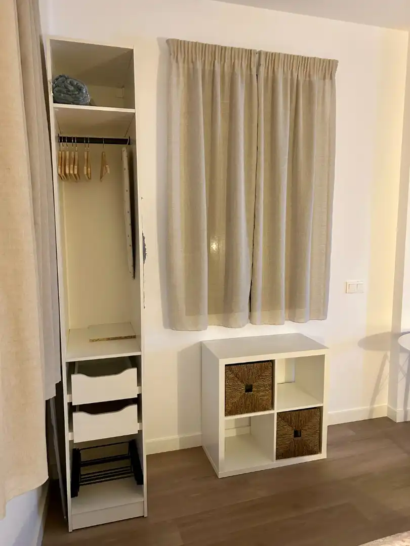 Dormitori de Apartament en venda en Córdoba amb Aire condicionat, Jardí privat i Moblat