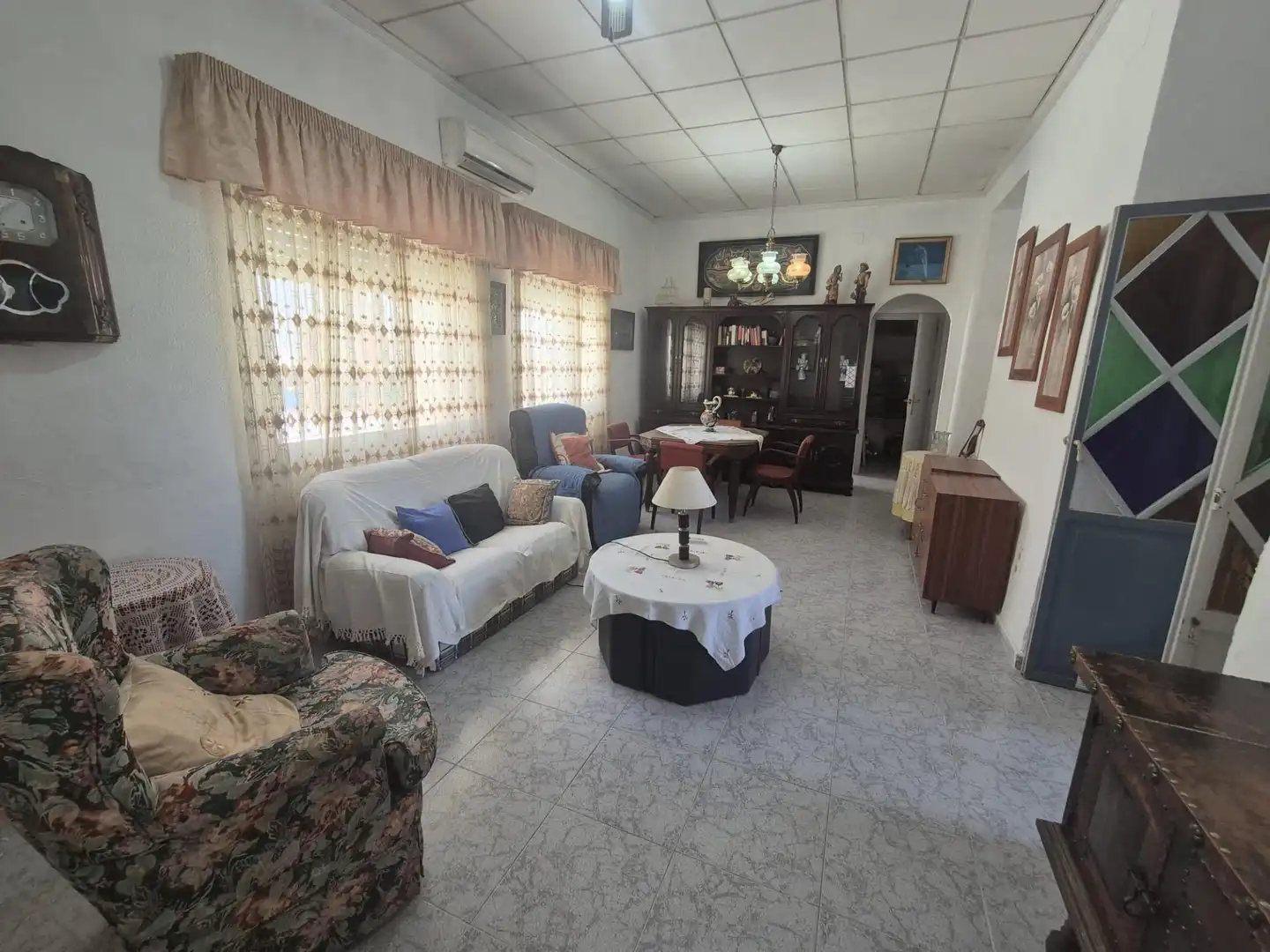 Sala d'estar de Casa o xalet en venda en La Unión amb Jardí privat i Moblat