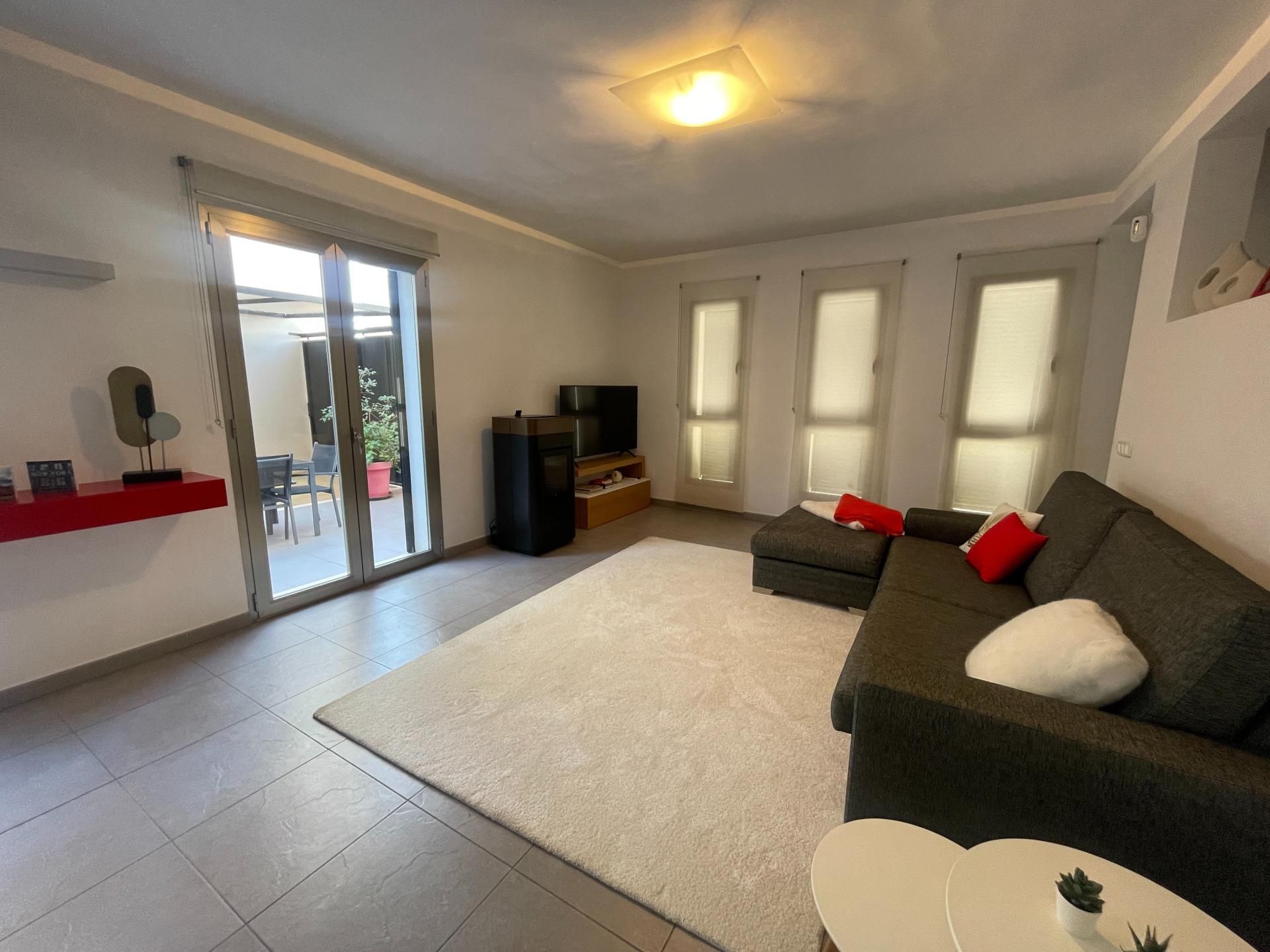 Sala de estar de Casa adosada de alquiler en Vilafranca de Bonany con Calefacción, Terraza y Balcón