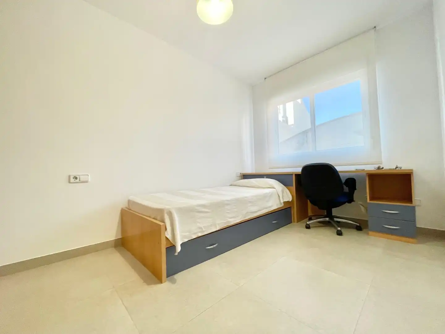 Schlafzimmer von Wohnung zur Miete in Murcia mit Klimaanlage, Heizung und Möbliert
