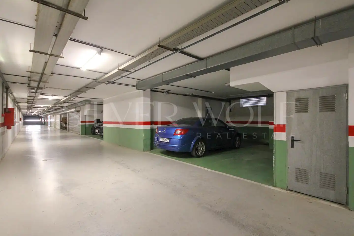 Parkplatz von Einfamilien-Reihenhaus zur Miete in Gavà mit Klimaanlage, Heizung und Privatgarten