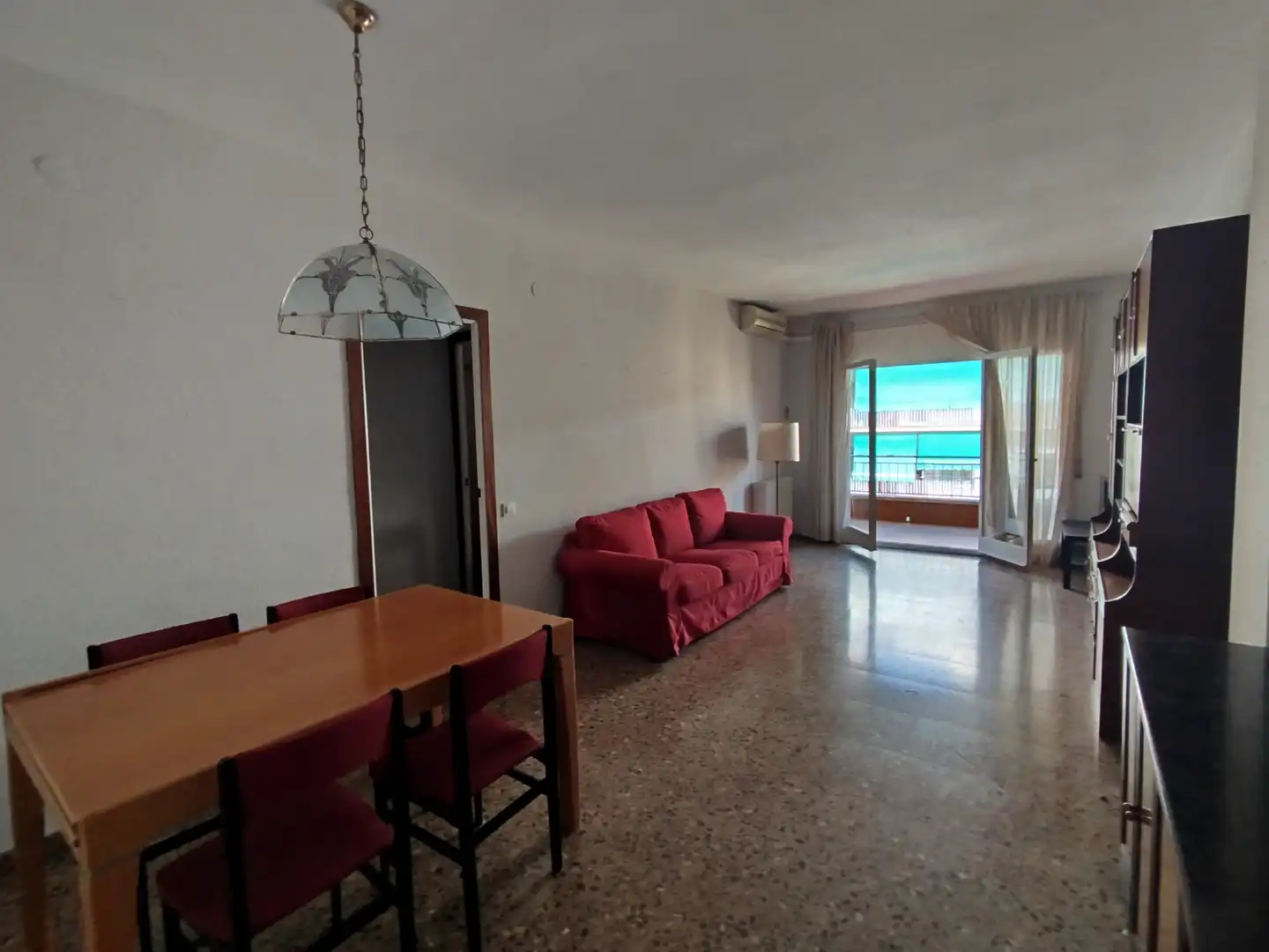 Sala d'estar de Pis en venda en Barcelona amb Aire condicionat i Terrassa