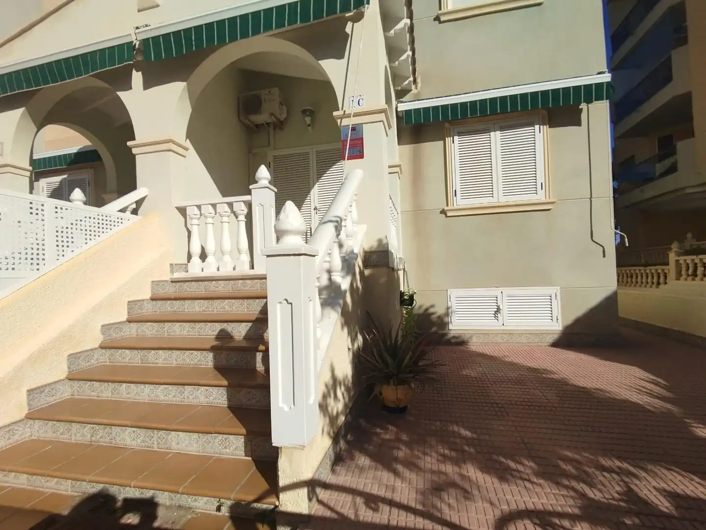 Casa adosada en venta en Guardamar del Segura con Aire acondicionado, Calefacción y Amueblado