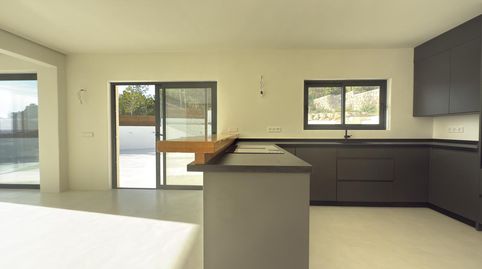 Villa de 3 habitaciones renovada en Cala Llonga, Ibiza, immagine 3