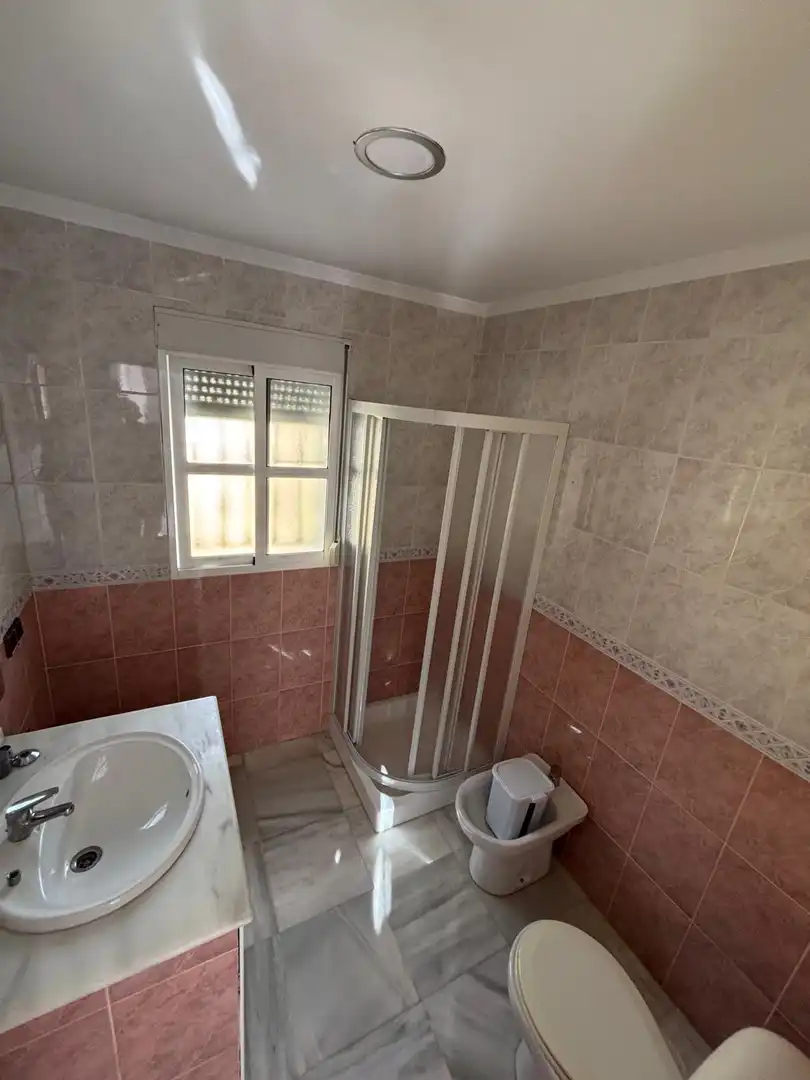 Bathroom of Houses for sale in Jerez de la Frontera