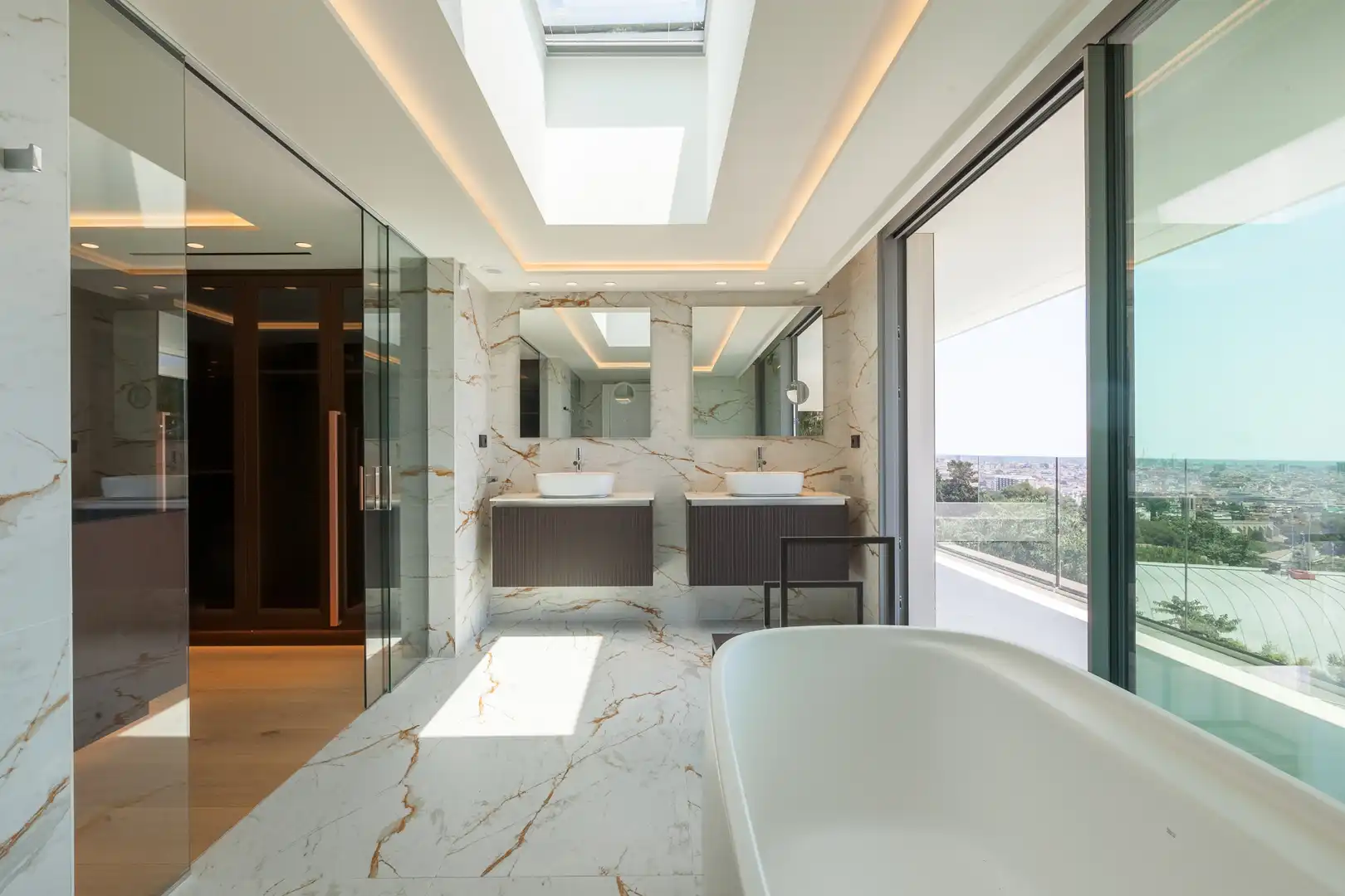 Bathroom of Houses for sale in Barcelona  with Air Conditioner, Heating and Private garden