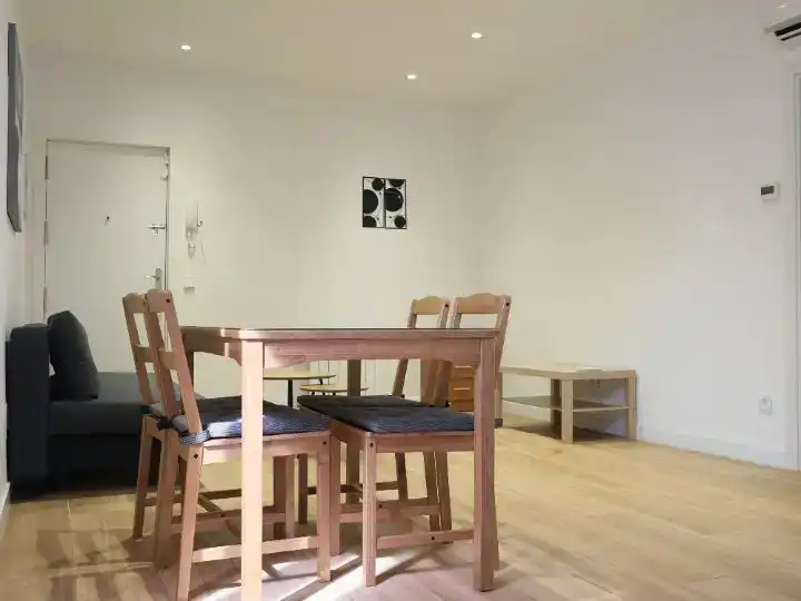 Esszimmer von Wohnung zur Miete in  Madrid Capital mit Klimaanlage
