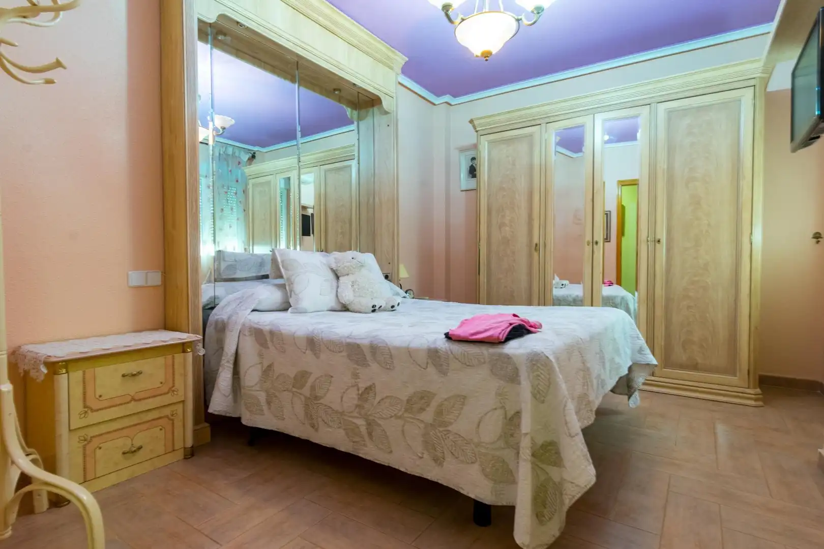 Habitación de Apartamento de alquiler en Los Montesinos con Aire acondicionado y Terraza