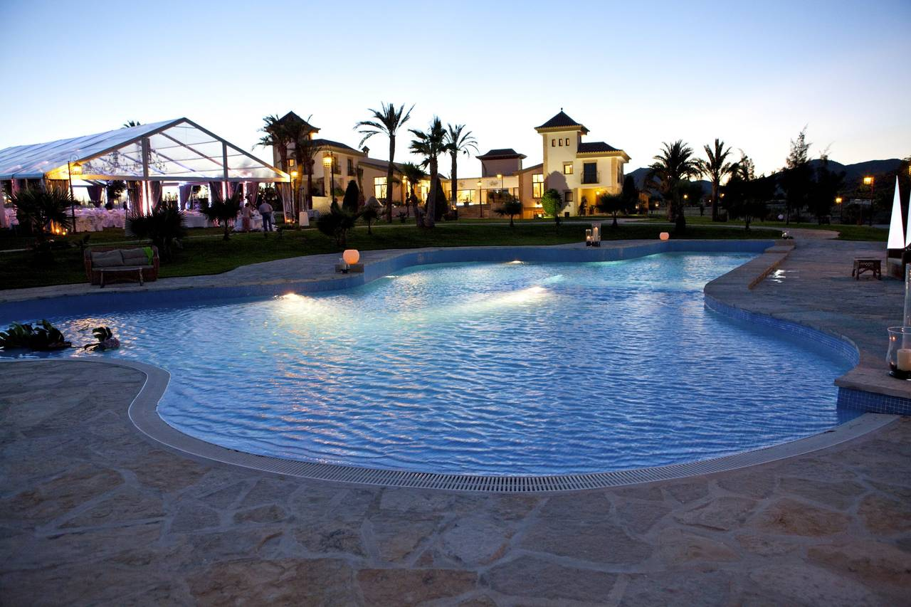 Piscina de Edifici en venda en Alicante / Alacant amb Piscina comunitària
